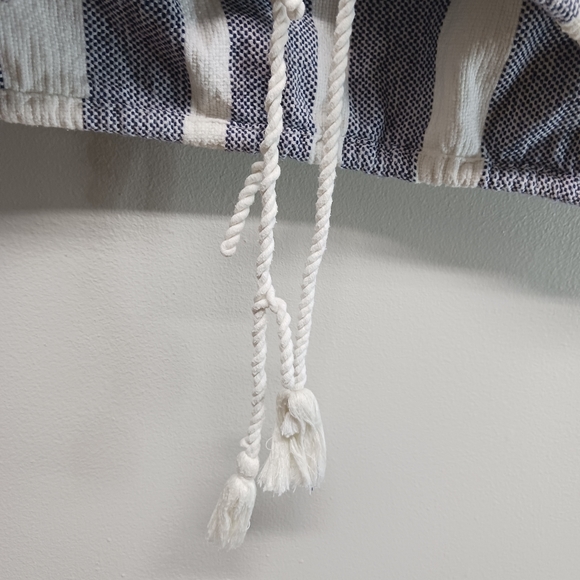 Roxy Hooded Top Women Size XS Blue White Stripes Short Sleeve Front Pocket - Picture 4 of 12